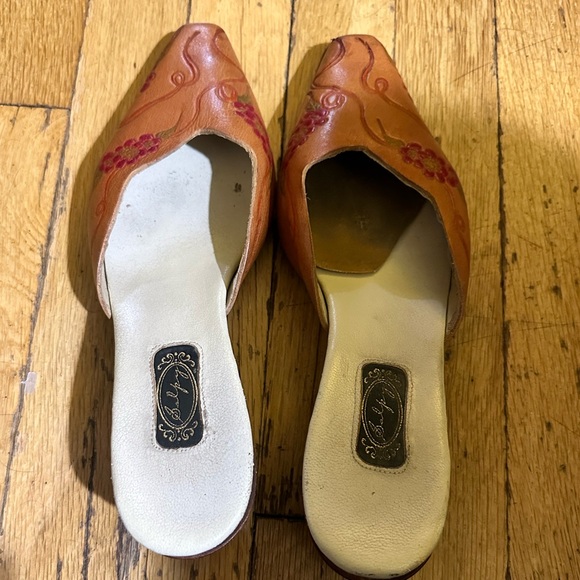 Salpy hand tooled and painted leather mules/clogs/slides - Picture 3 of 6